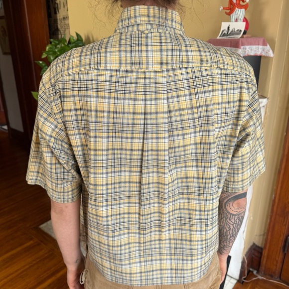 ๐ SOLD ๐ Vintage 90s Cropped Boxy Yellow Plaid Short Sleeve Button Down ~ Size S - Picture 5 of 8